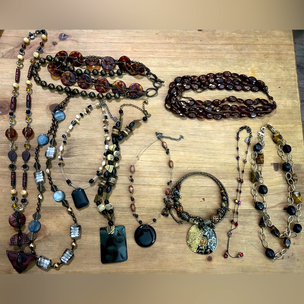 Elegant Black and Brown 10 Piece Necklace Set